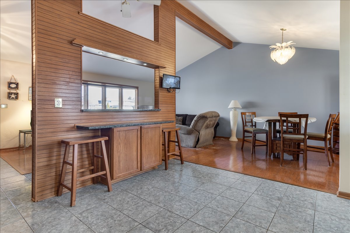 16641 W Oneida Drive, Lockport, IL 60441