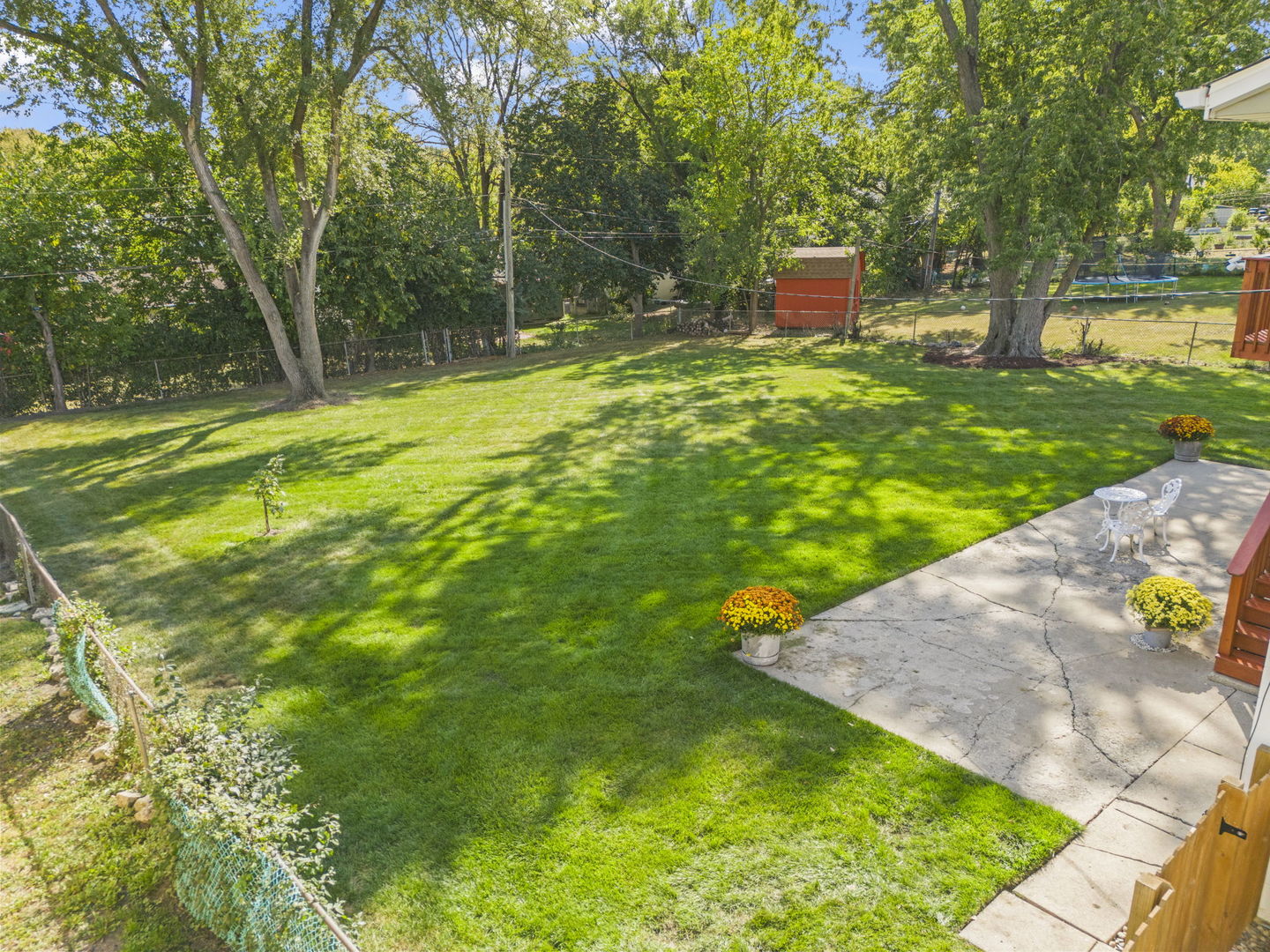 13 S Victoria Lane, Streamwood, IL 60107