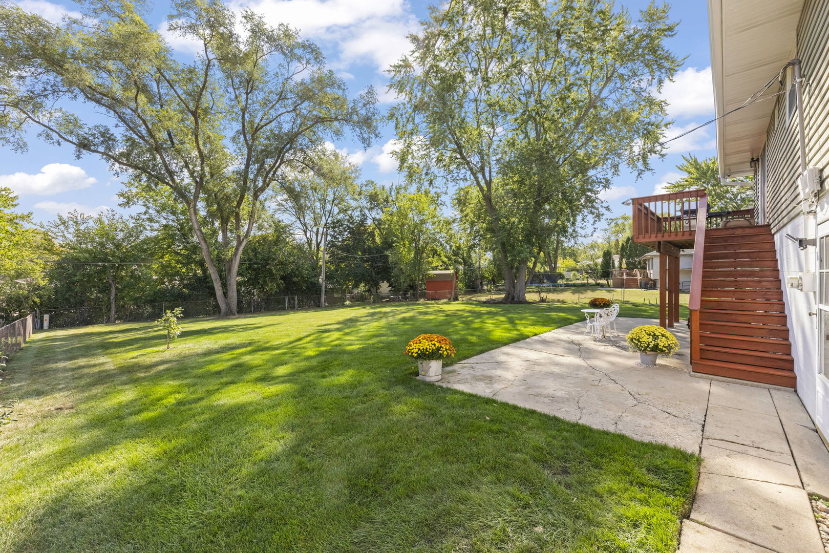 13 S Victoria Lane, Streamwood, IL 60107