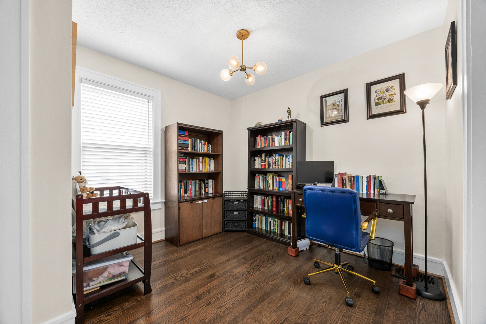 428 Hillside Avenue, Glen Ellyn, IL 60137