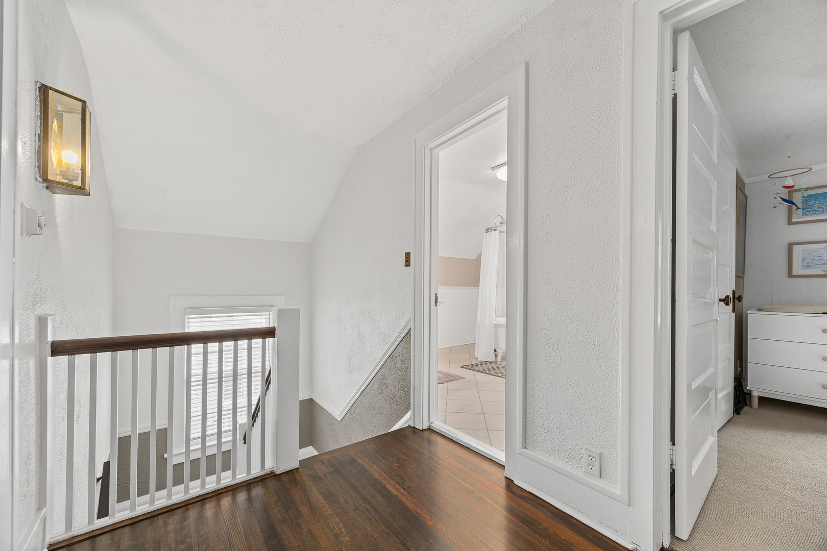 428 Hillside Avenue, Glen Ellyn, IL 60137