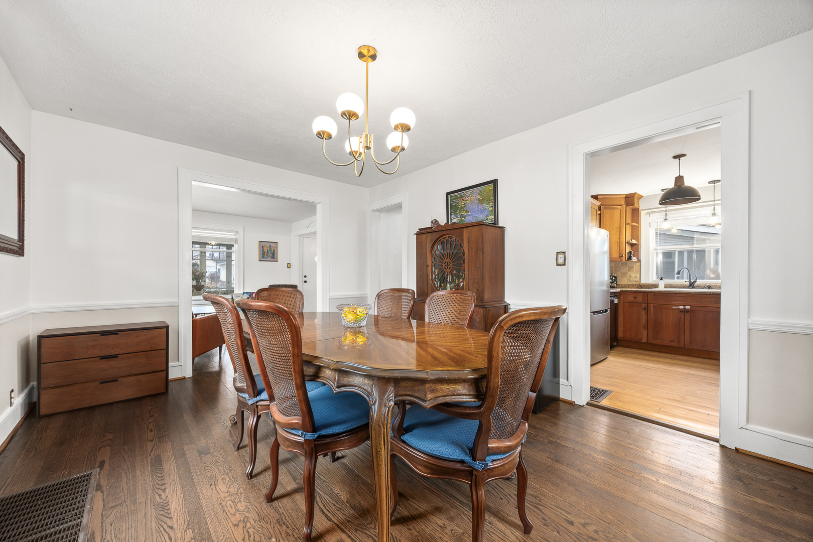 428 Hillside Avenue, Glen Ellyn, IL 60137