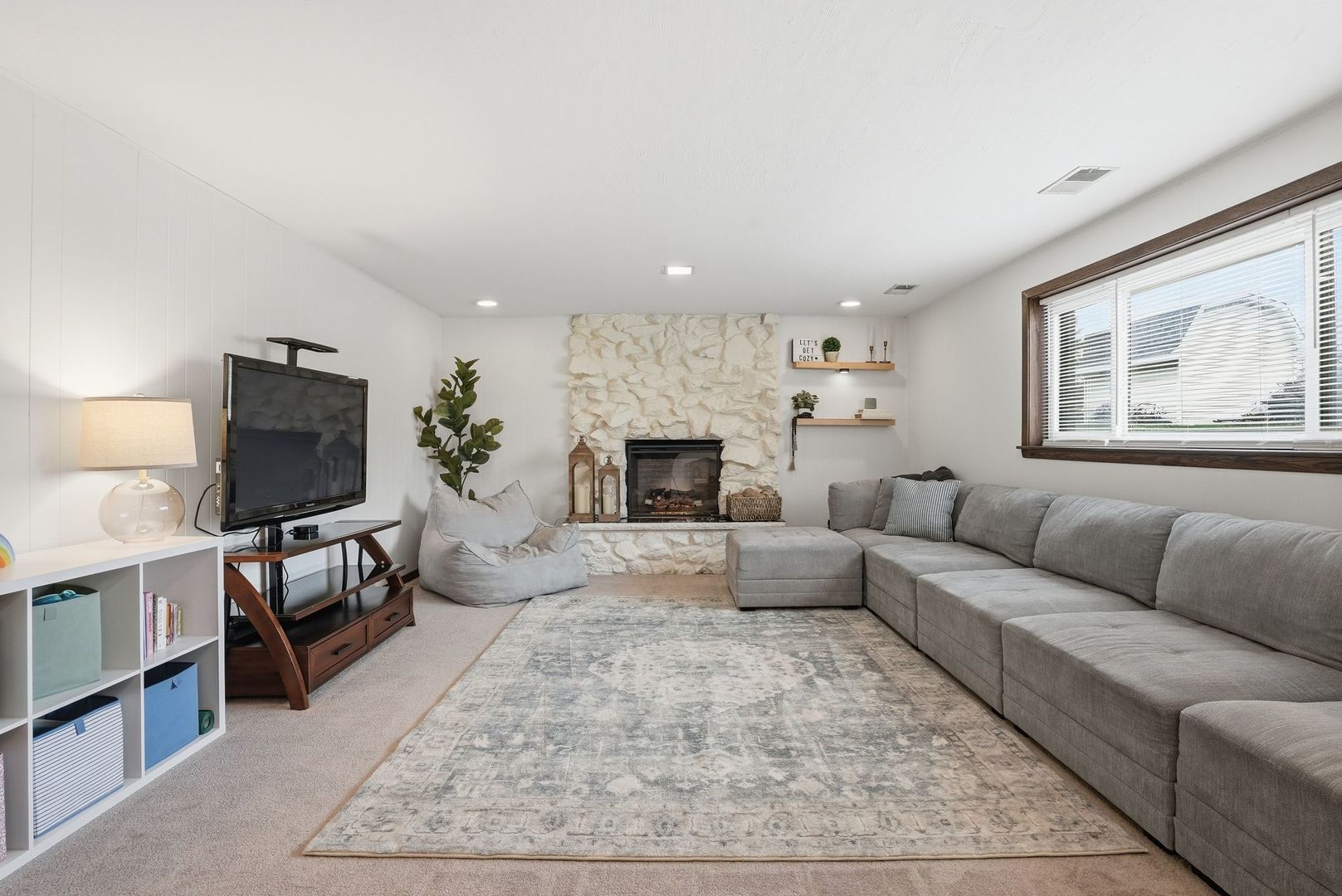 9S315 Cumnor Road, Downers Grove, IL 60516