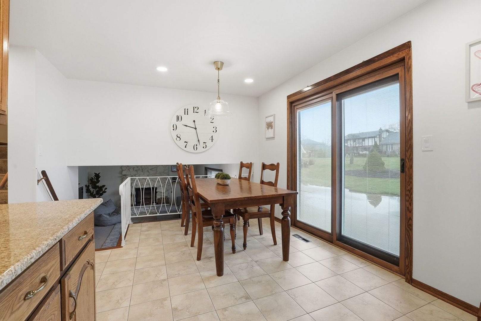 9S315 Cumnor Road, Downers Grove, IL 60516