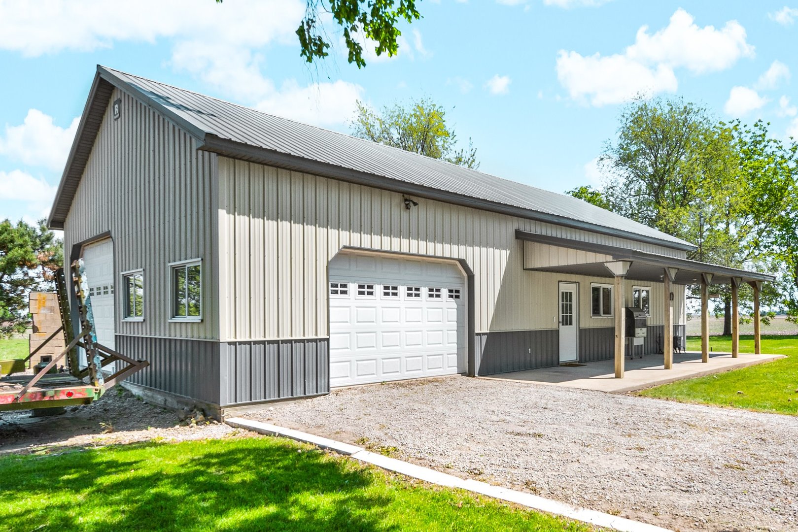 5664 Graff Road, Minier, IL 61759