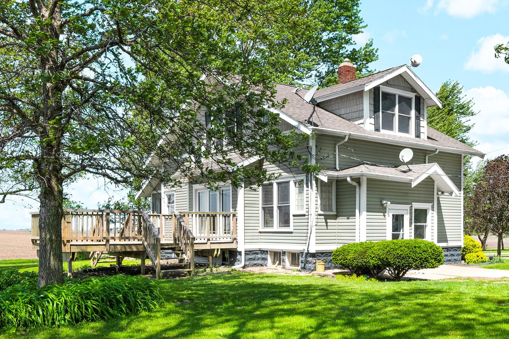 5664 Graff Road, Minier, IL 61759