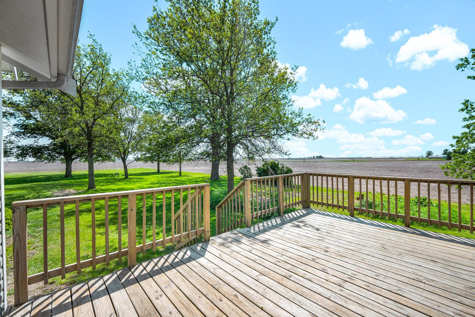 5664 Graff Road, Minier, IL 61759