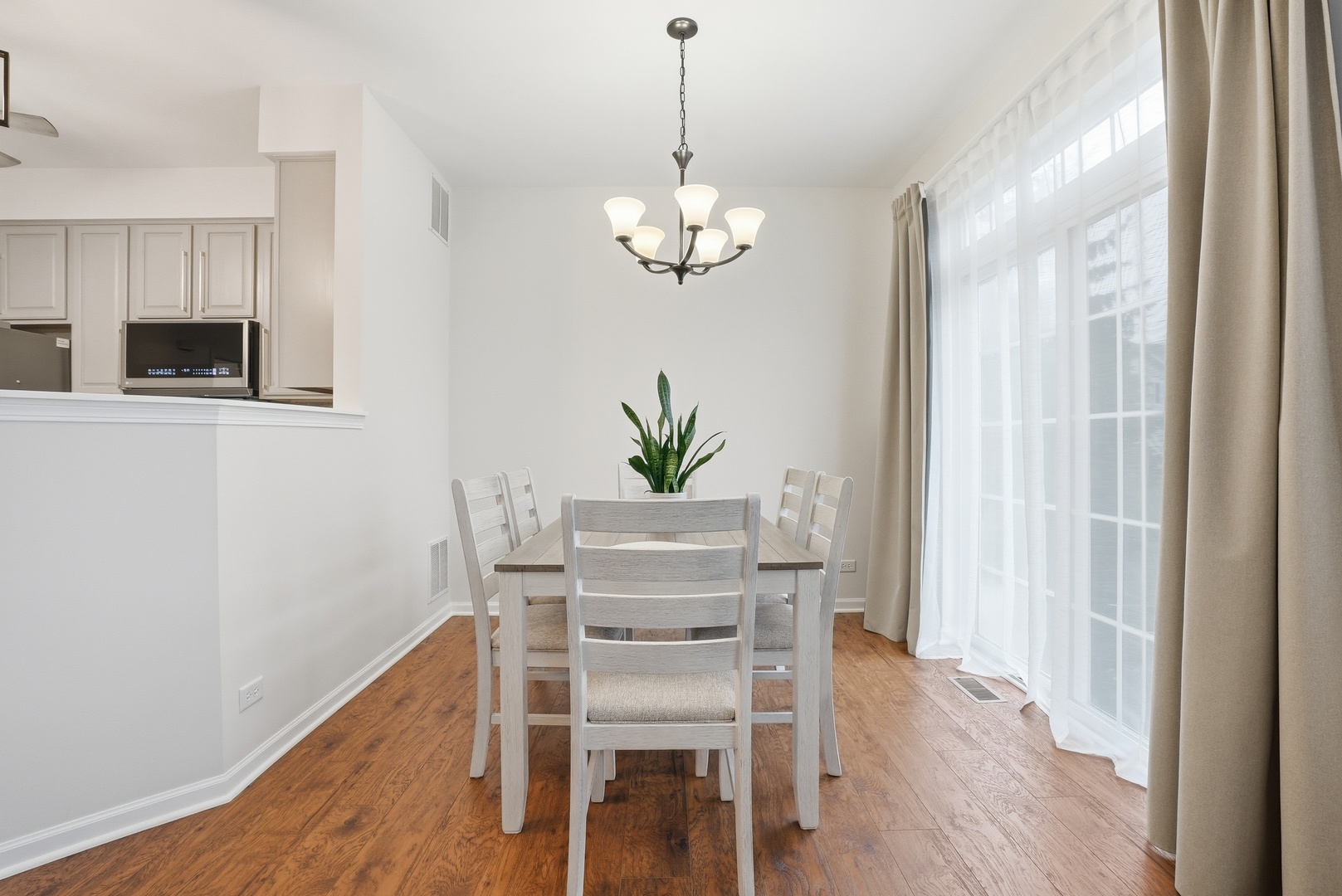 319 Grape Vine Trail, Oswego, IL 60543