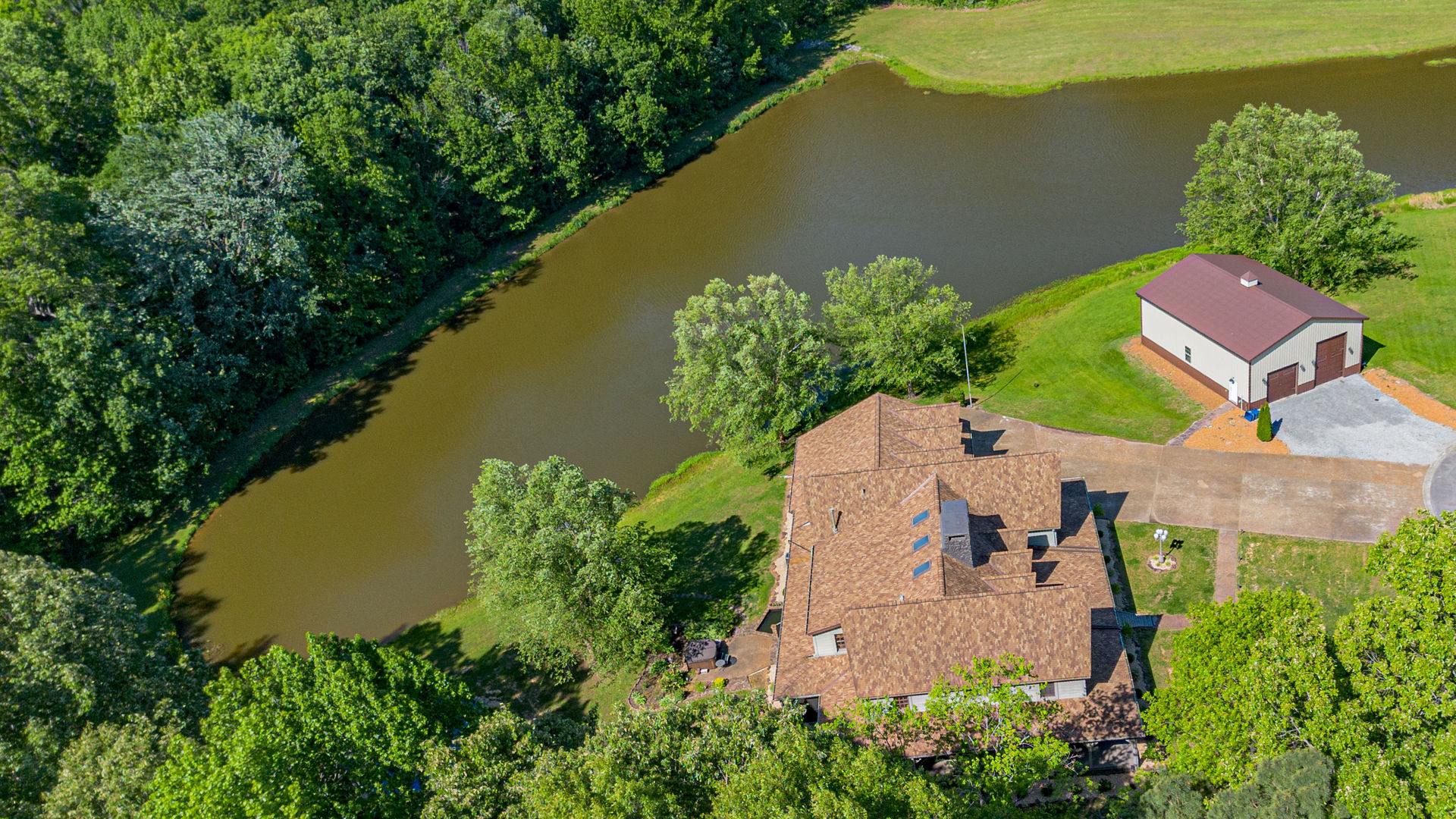 5 Woodhaven Estates, Metropolis, IL 62960