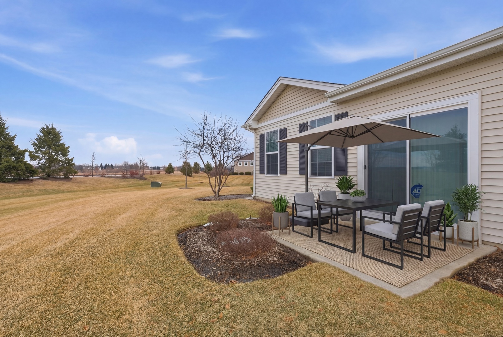 1882 Southern Circle #1882, Pingree Grove, IL 60140