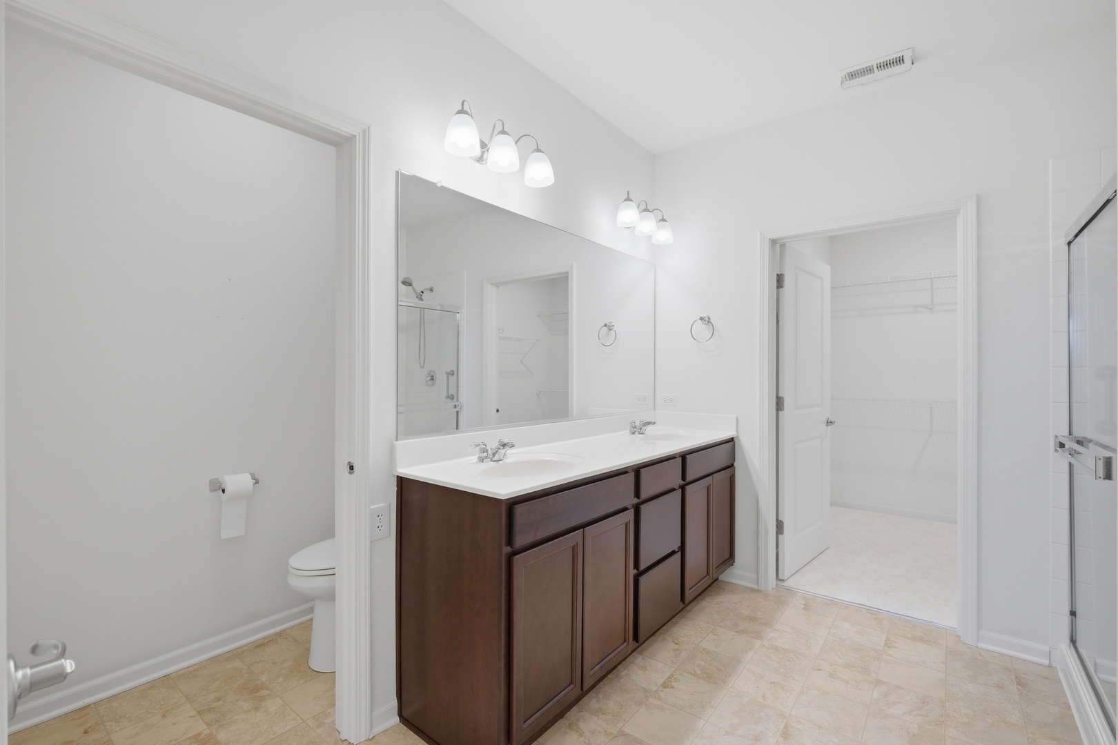 1882 Southern Circle #1882, Pingree Grove, IL 60140