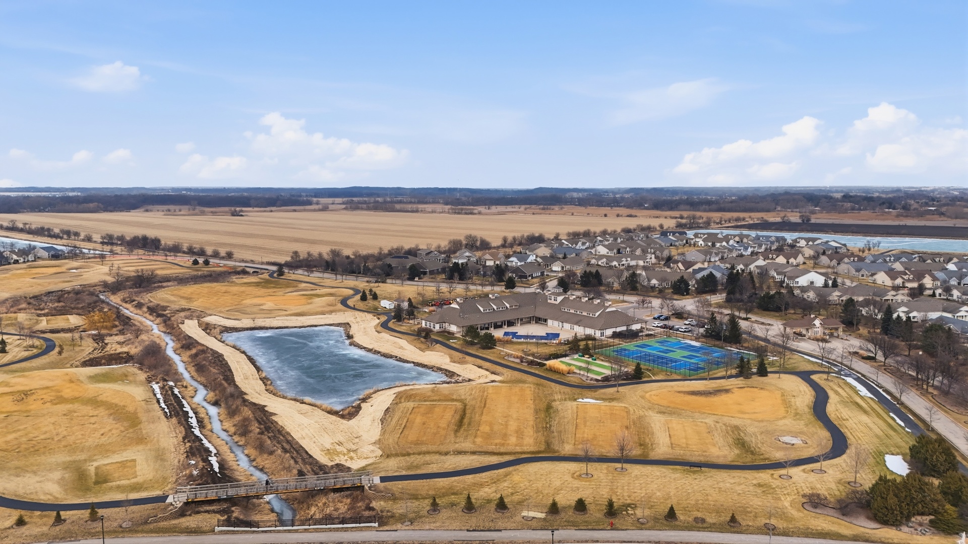 1882 Southern Circle #1882, Pingree Grove, IL 60140