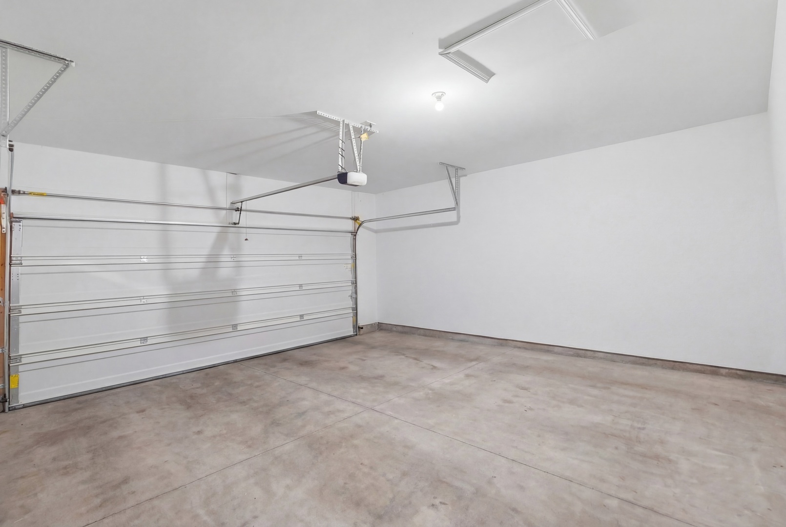 1882 Southern Circle #1882, Pingree Grove, IL 60140