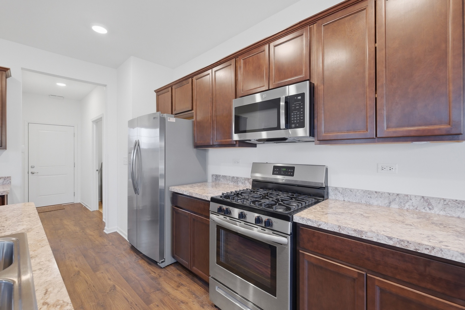 1882 Southern Circle #1882, Pingree Grove, IL 60140