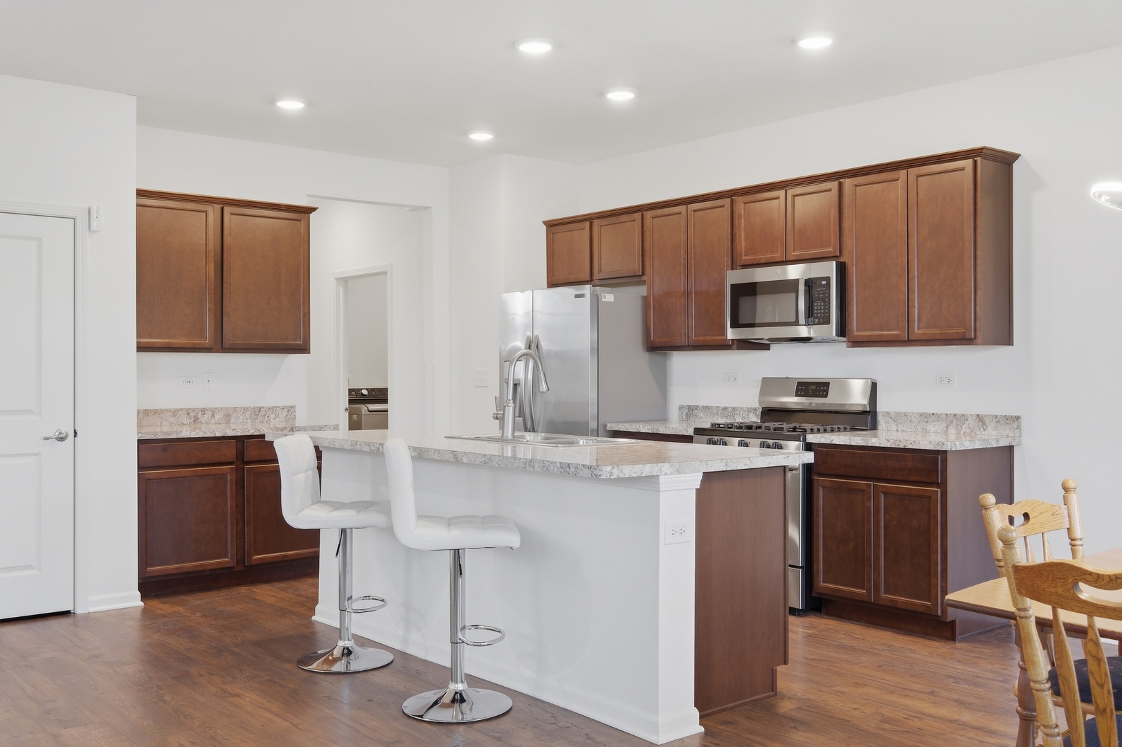 1882 Southern Circle #1882, Pingree Grove, IL 60140