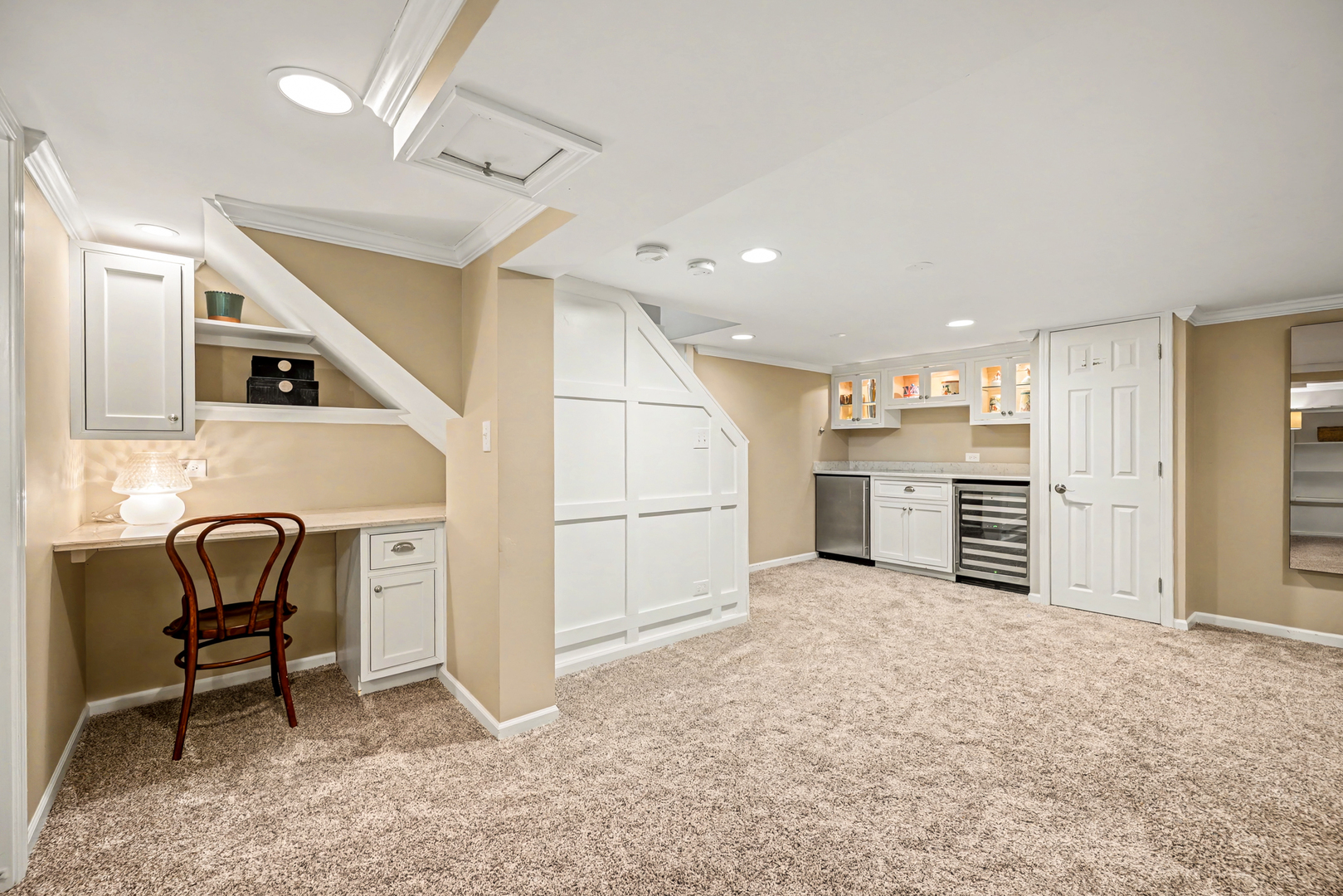 266 Exmoor Avenue, Glen Ellyn, IL 60137