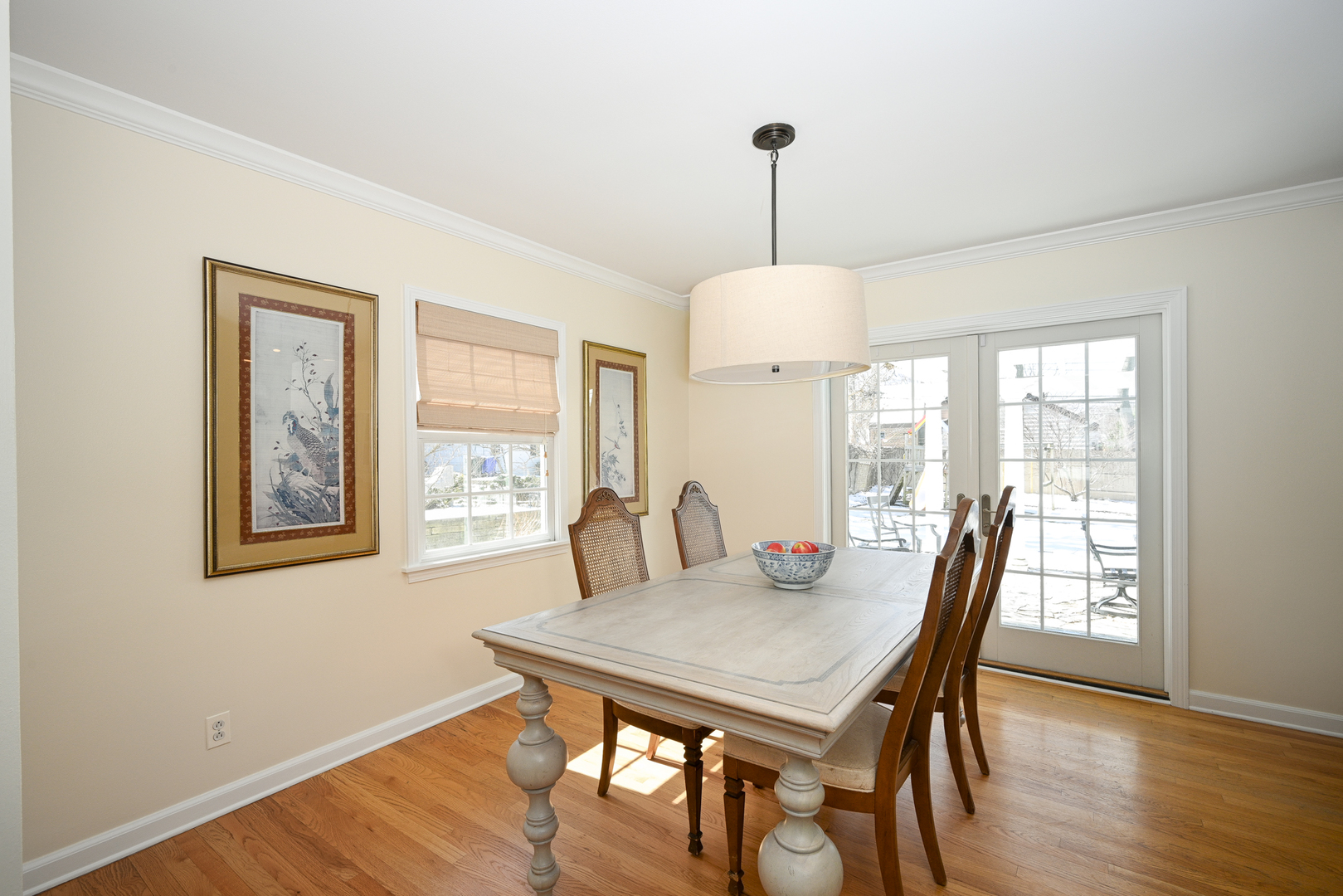 266 Exmoor Avenue, Glen Ellyn, IL 60137