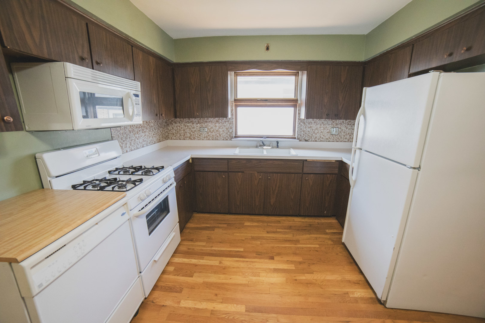 6201 W 90th Place, Oak Lawn, IL 60453