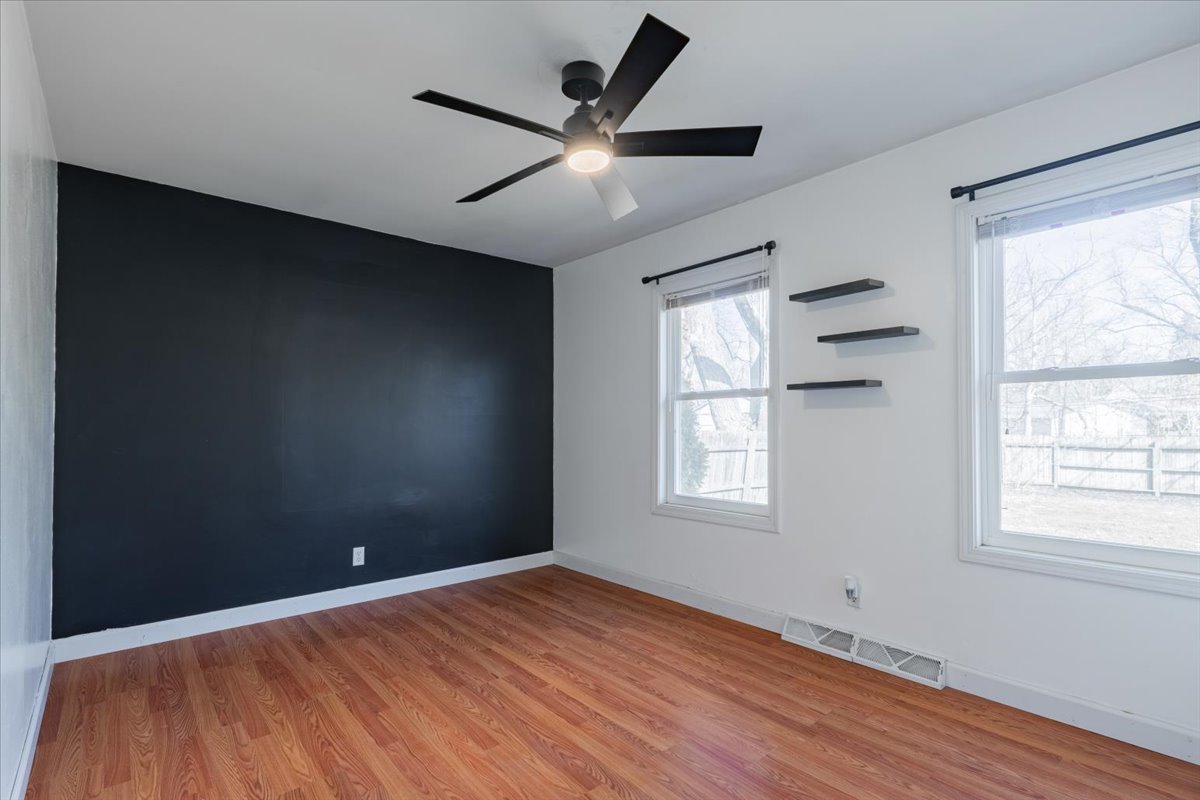 1826 E Lafayette Street, Bloomington, IL 61701