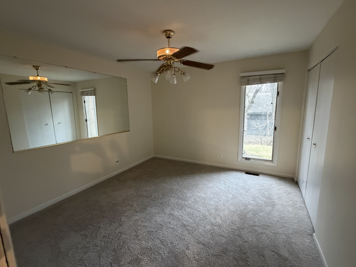 1S055 Spring Road #1C, Oakbrook Terrace, IL 60181