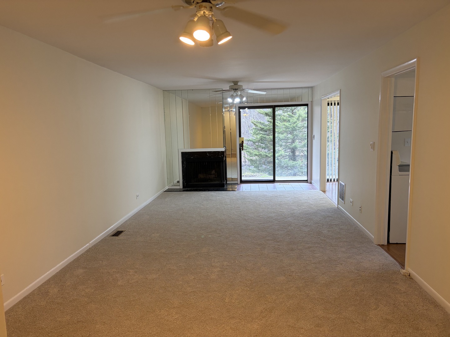 1S055 Spring Road #1C, Oakbrook Terrace, IL 60181