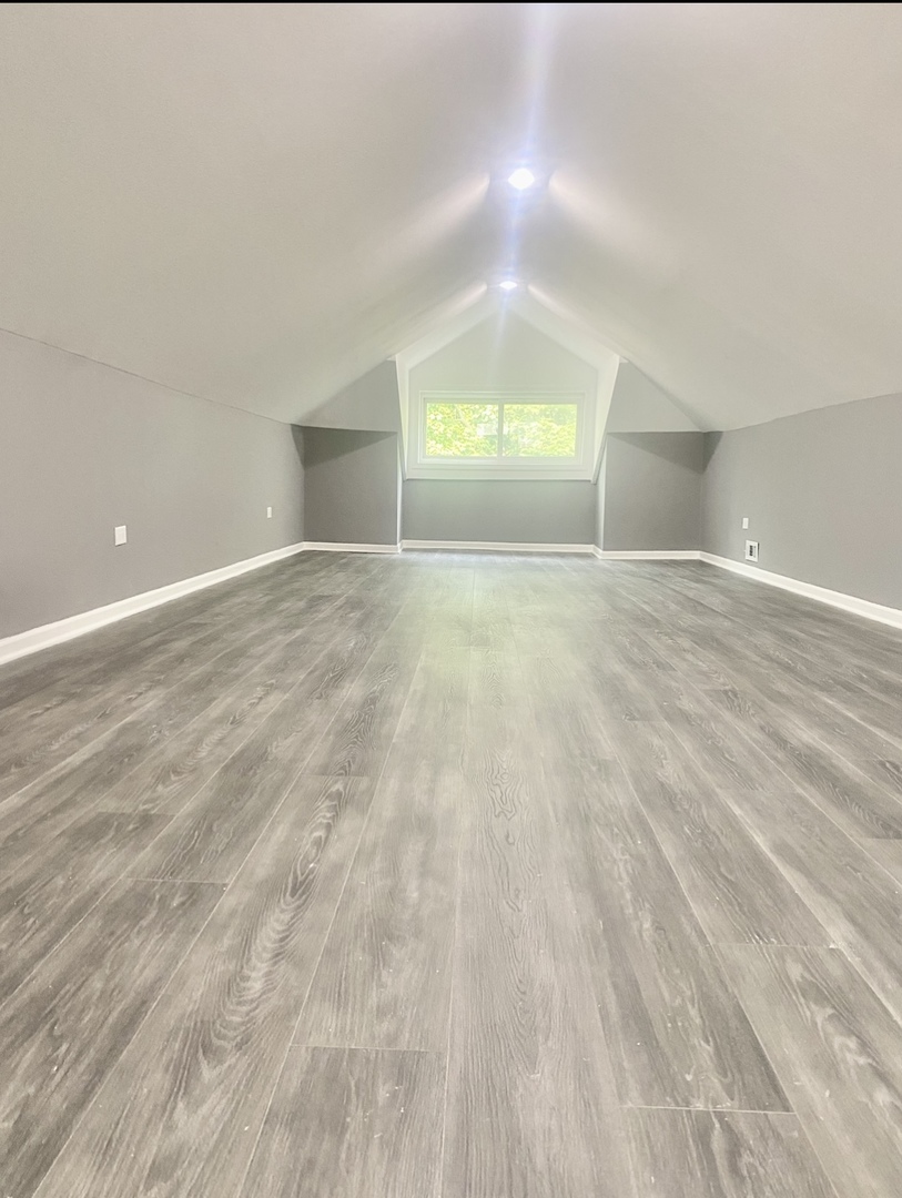 7806 S Rhodes Avenue, Chicago, IL 60619