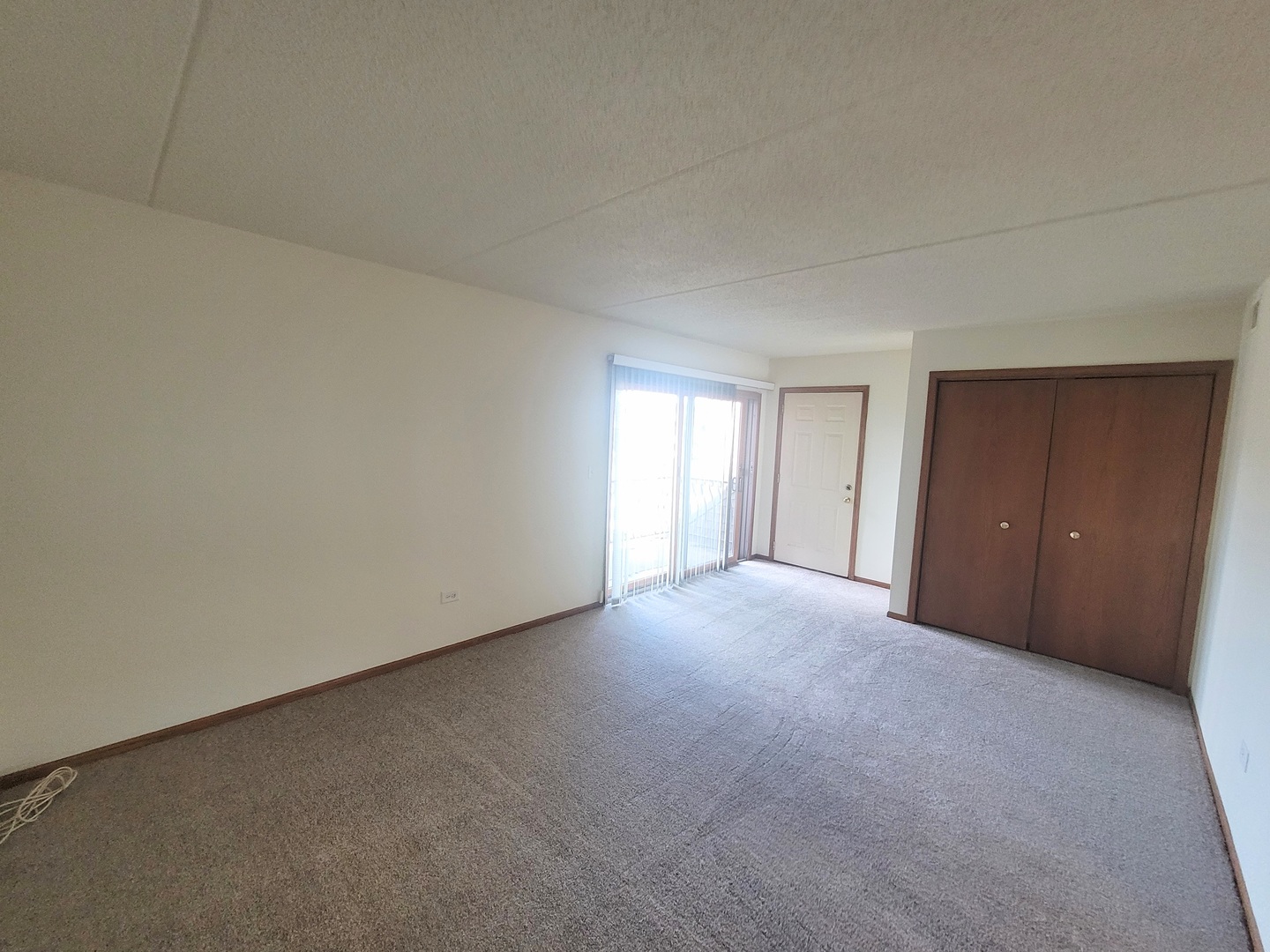 6305 S Nashville Avenue #2S, Chicago, IL 60638