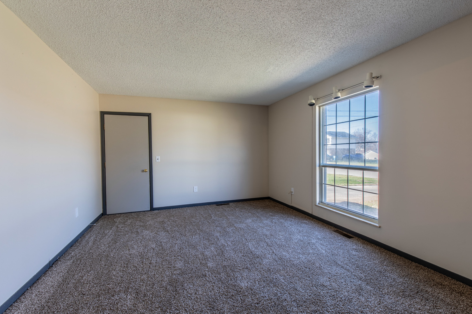 824 W Marquette Street, Princeton, IL 61356