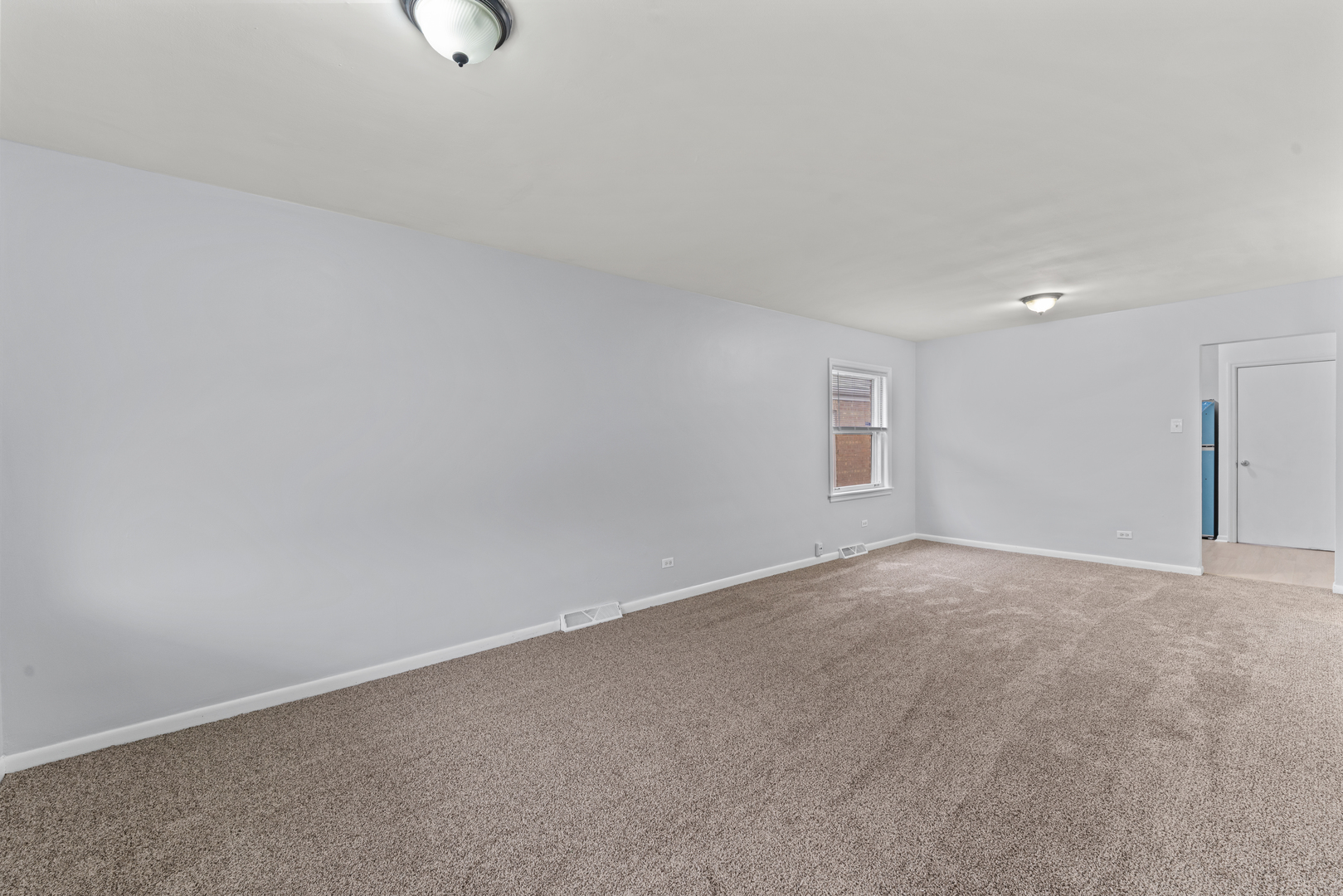 14231 S State Street, Riverdale, IL 60827