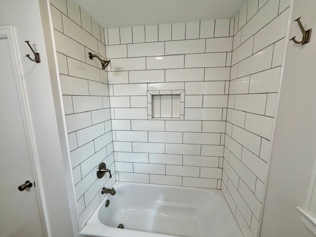 109 S Elm Street, Lexington, IL 61753