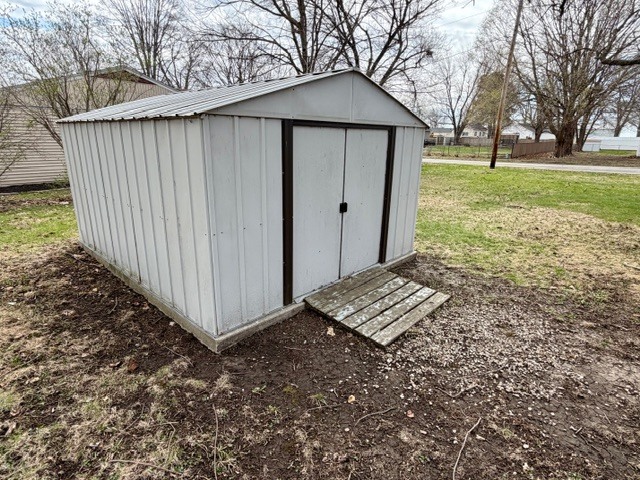 109 S Elm Street, Lexington, IL 61753