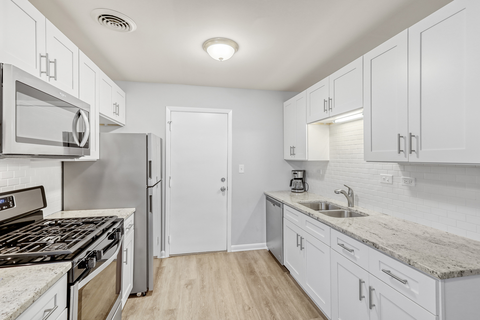 1064 Hampton Harbor #1064, Schaumburg, IL 60193