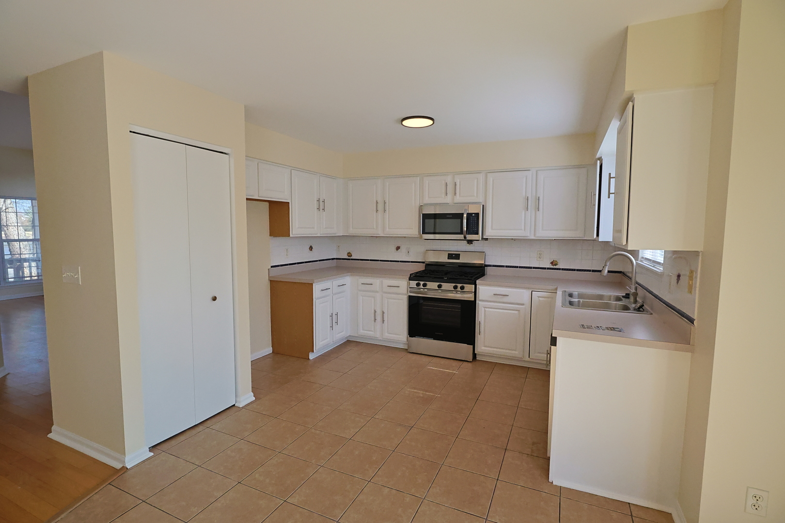 14252 S Hemingway Circle, Plainfield, IL 60544