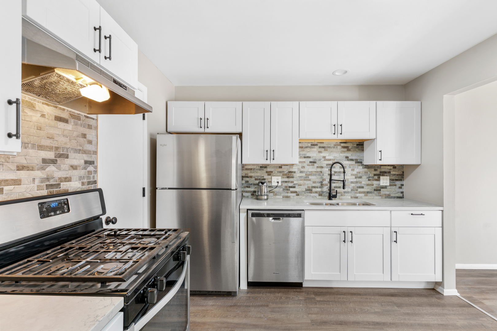 210 Dublin Lane #V2, Schaumburg, IL 60194