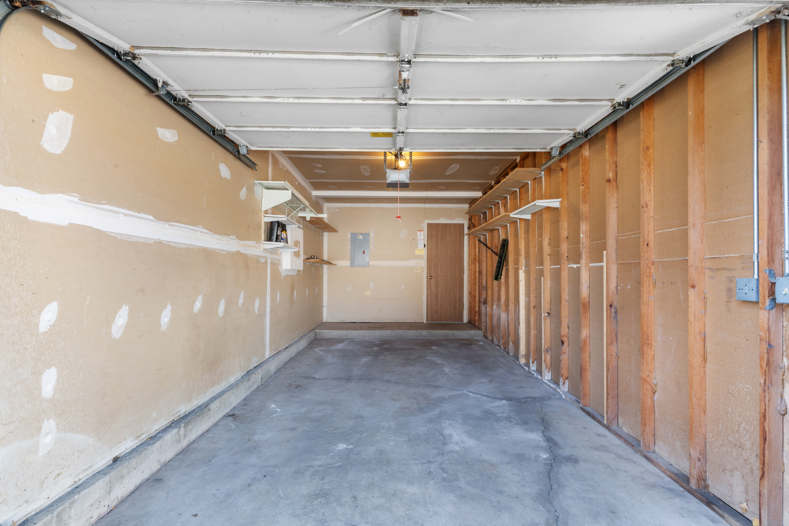 210 Dublin Lane #V2, Schaumburg, IL 60194