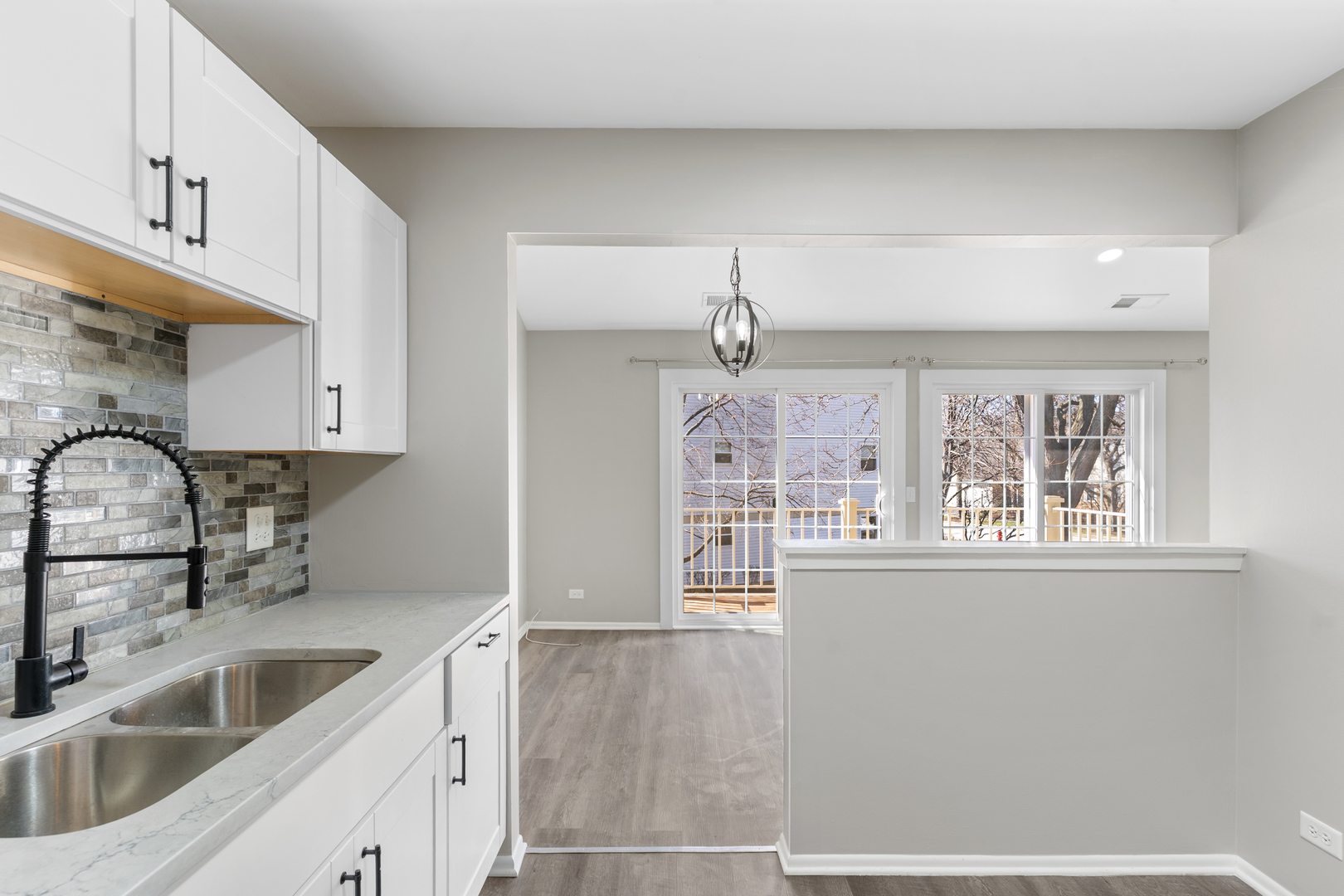 210 Dublin Lane #V2, Schaumburg, IL 60194