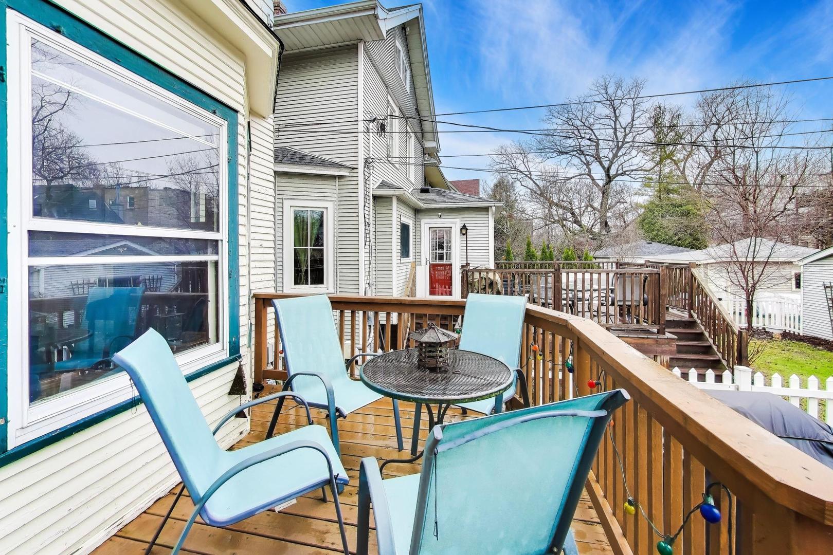 1308 W Glenlake Avenue, Chicago, IL 60660