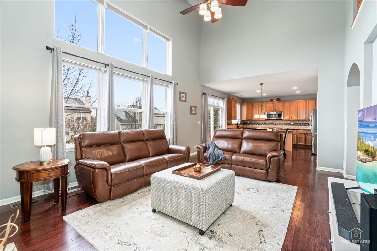 796 Singing Hills Drive, Volo, IL 60073