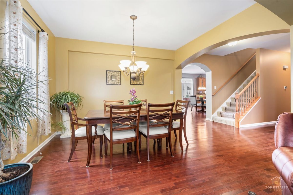 796 Singing Hills Drive, Volo, IL 60073