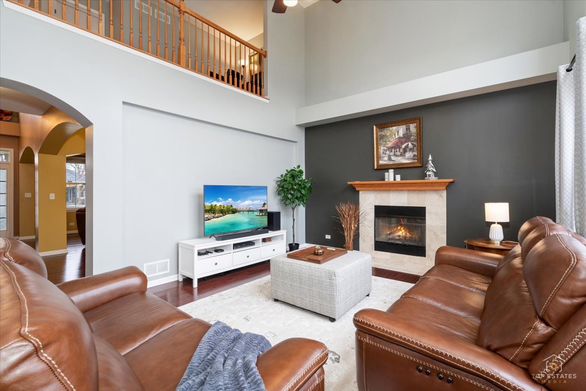 796 Singing Hills Drive, Volo, IL 60073