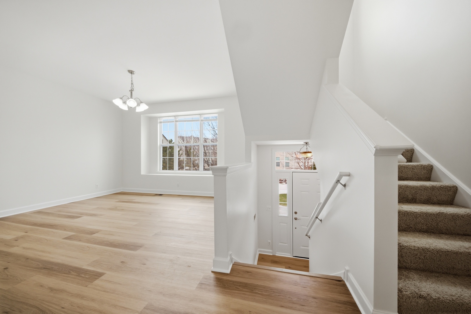 71 Melrose Court, South Elgin, IL 60177