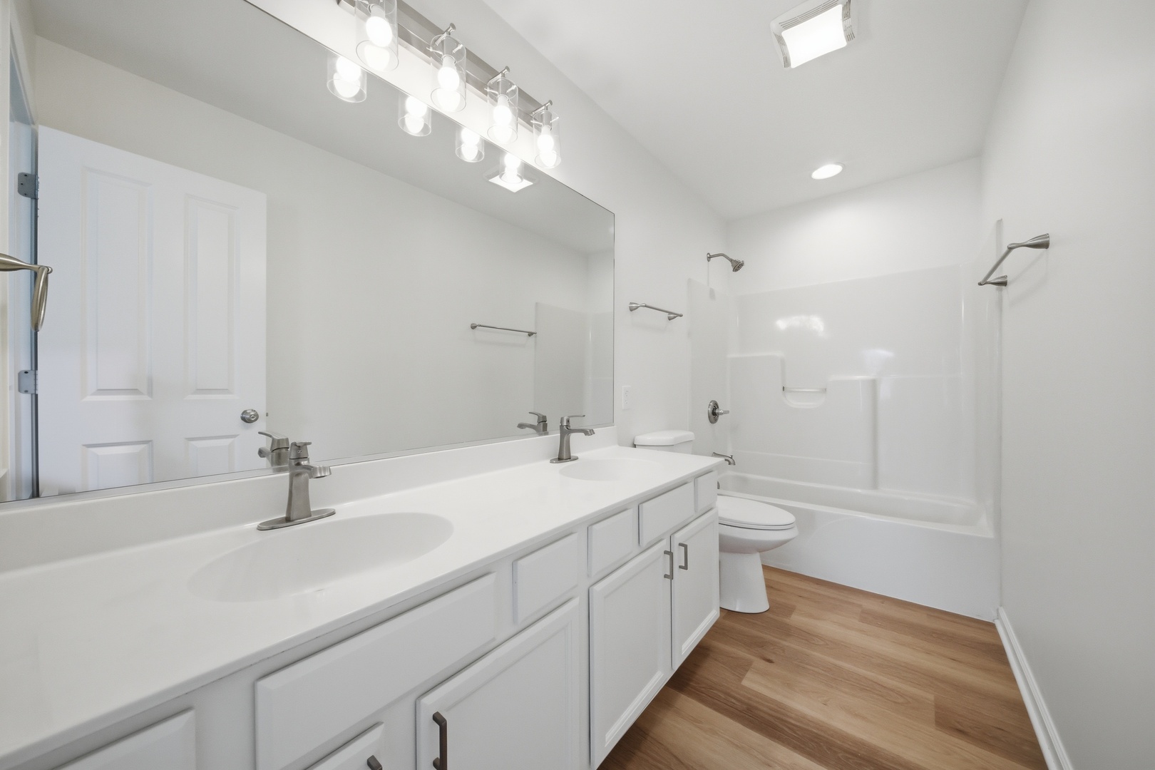 71 Melrose Court, South Elgin, IL 60177