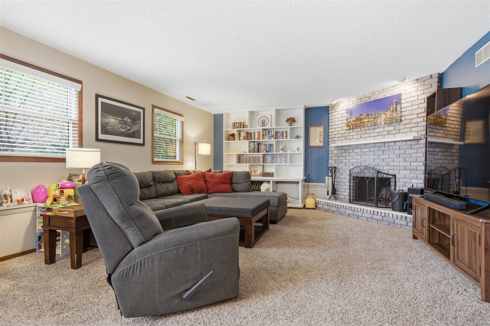 1102 Countryside Lane, Pontiac, IL 61764