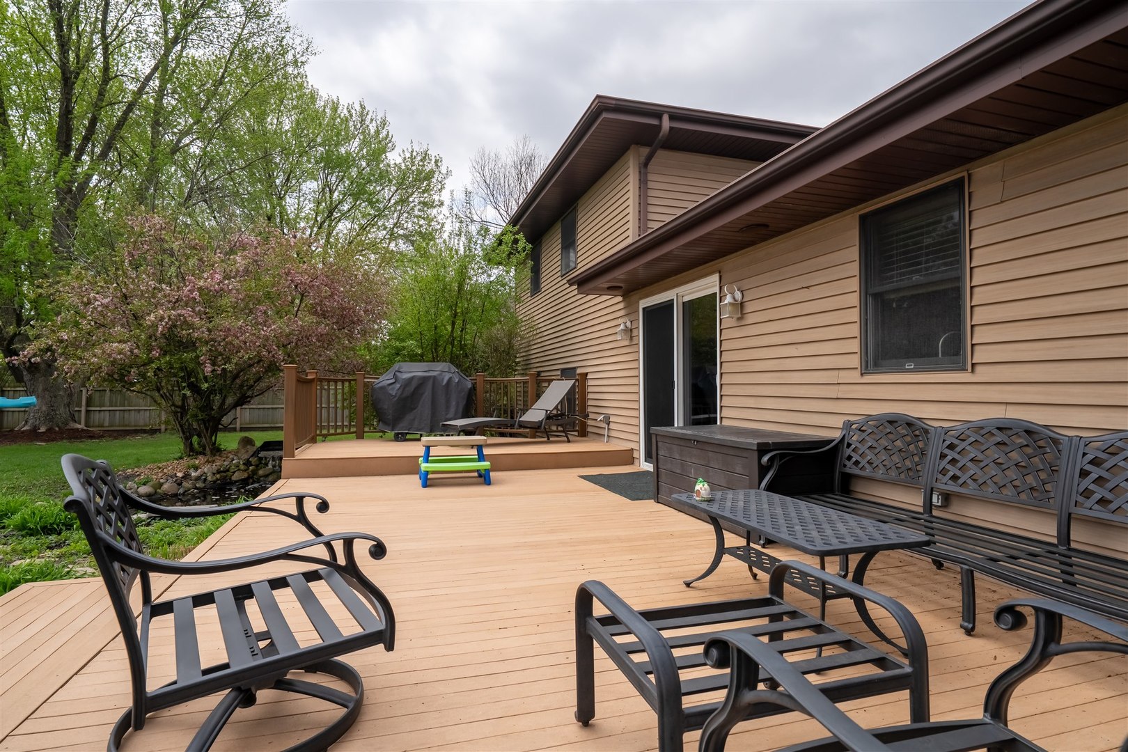 1102 Countryside Lane, Pontiac, IL 61764