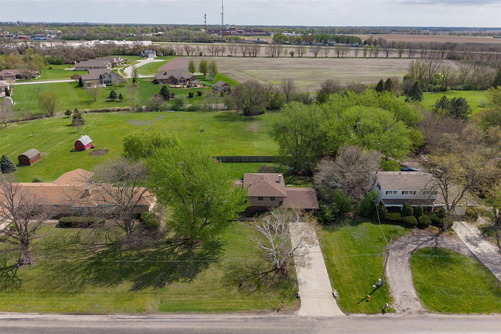 1102 Countryside Lane, Pontiac, IL 61764