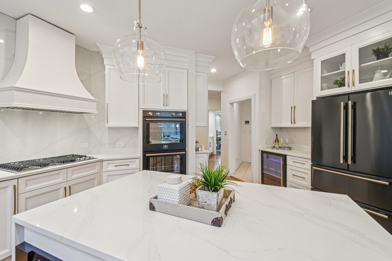 14 Briarwood Lane, Lincolnshire, IL 60069