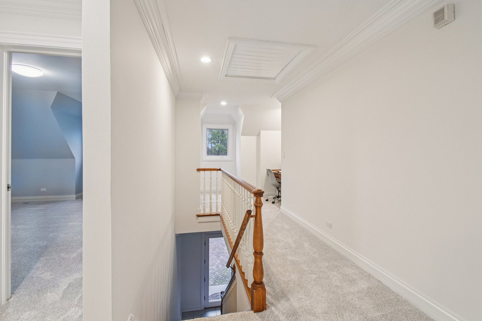 14 Briarwood Lane, Lincolnshire, IL 60069