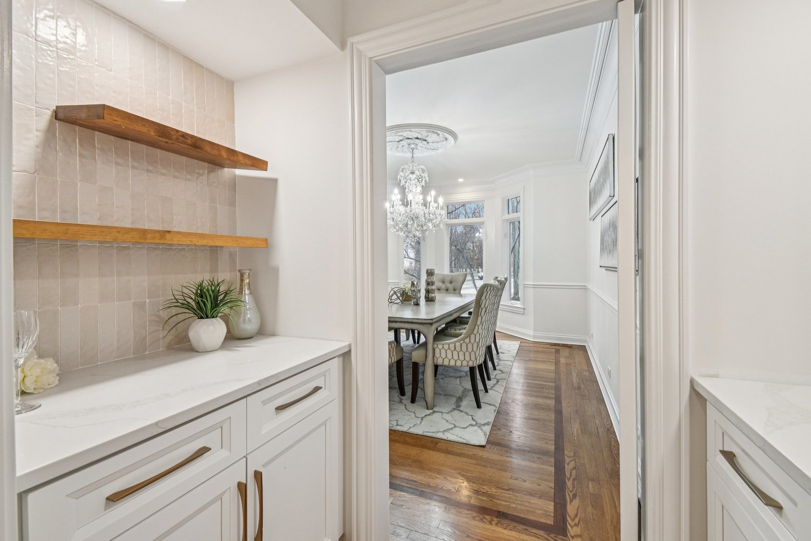 14 Briarwood Lane, Lincolnshire, IL 60069