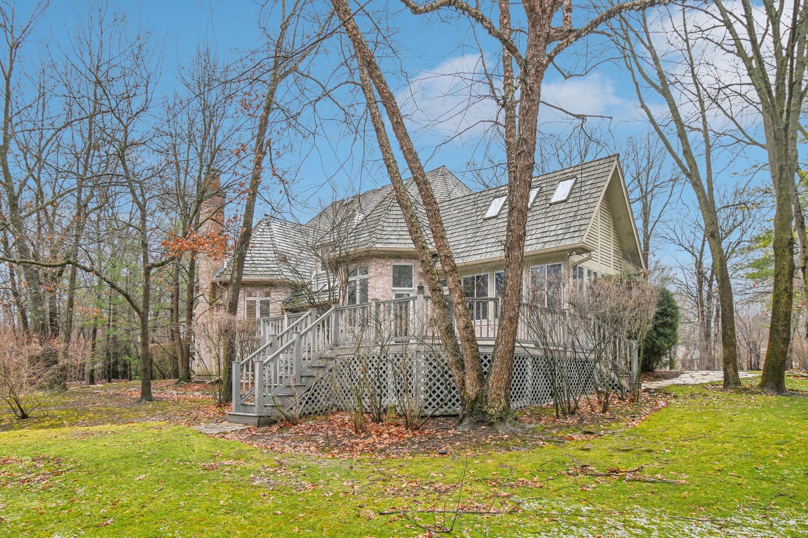 14 Briarwood Lane, Lincolnshire, IL 60069