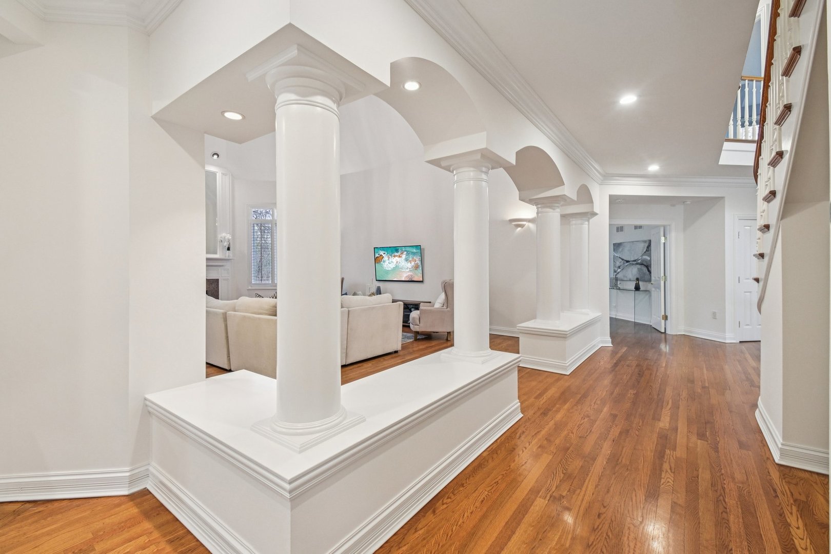 14 Briarwood Lane, Lincolnshire, IL 60069